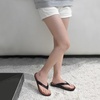KuaiLu Womens Flip Flops Arch Support Yoga Mat Cushioned Thong Sandals(Khaki Black)